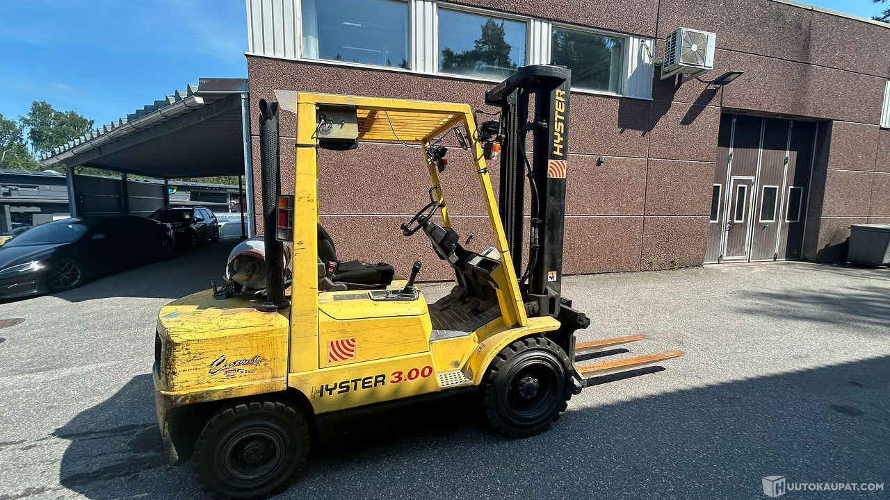 Vastapainotrukki Hyster H3.00XM, vm. 1998, Raisio - Maquinaria de construcción: foto 4 Vastapainotrukki Hyster H3.00XM, vm. 1998, Raisio - Maquinaria de construcción: foto 4