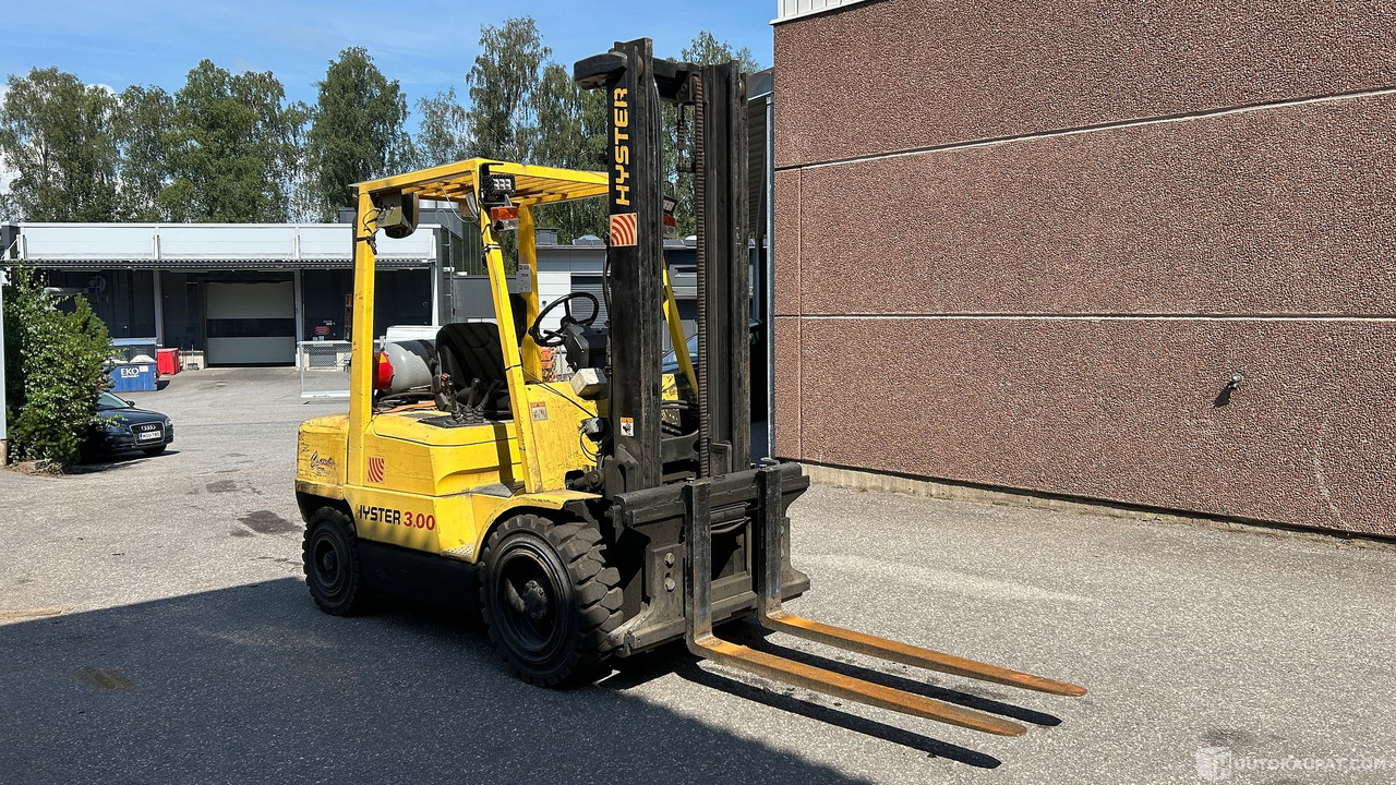 Vastapainotrukki Hyster H3.00XM, vm. 1998, Raisio - Maquinaria de construcción: foto 3 Vastapainotrukki Hyster H3.00XM, vm. 1998, Raisio - Maquinaria de construcción: foto 3
