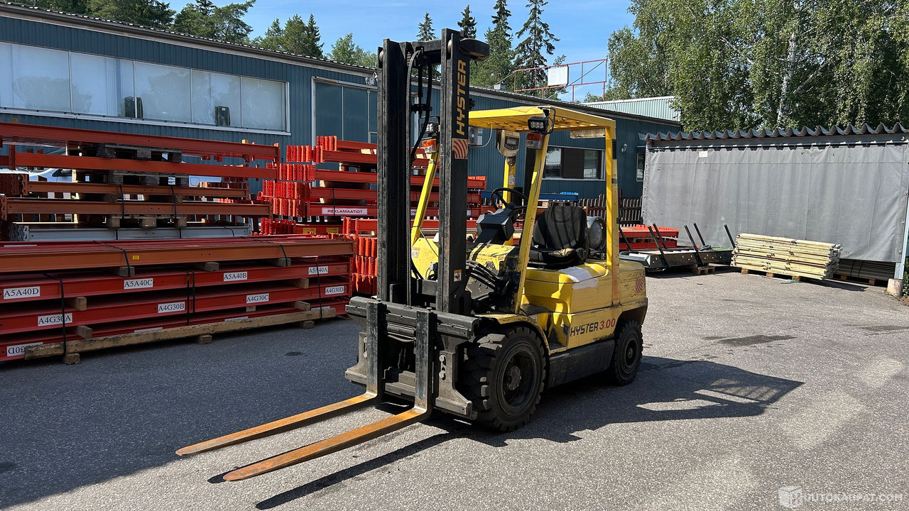 Vastapainotrukki Hyster H3.00XM, vm. 1998, Raisio - Maquinaria de construcción: foto 1 Vastapainotrukki Hyster H3.00XM, vm. 1998, Raisio - Maquinaria de construcción: foto 1