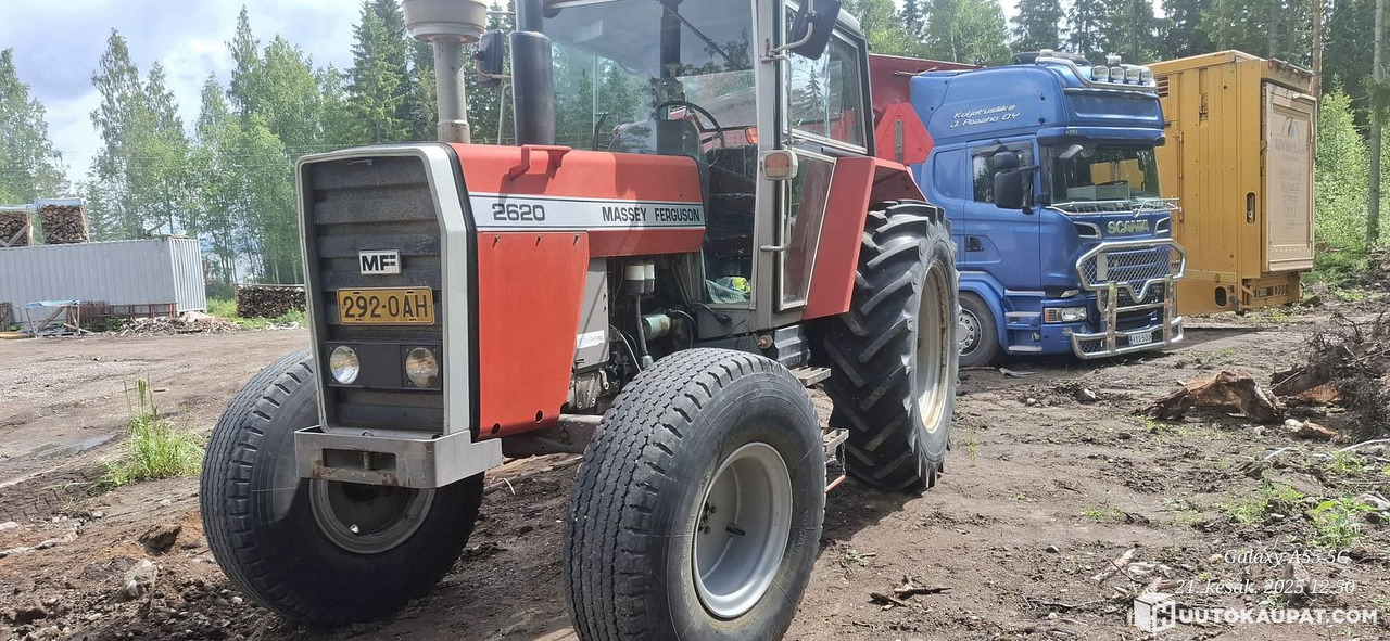 Massey Ferguson 2620, 1986 Traktori, Leppävirta - Tractor: foto 2 Massey Ferguson 2620, 1986 Traktori, Leppävirta - Tractor: foto 2