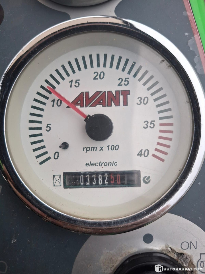 Mini loader Avant 745, 2017, 3,383 h, Nurmijärvi - Cargadora articulada: foto 3 Mini loader Avant 745, 2017, 3,383 h, Nurmijärvi - Cargadora articulada: foto 3