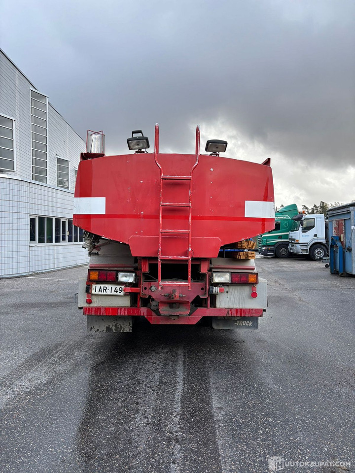 Sisu säiliöauto, 1983, Vantaa - Camión cisterna, Camión de bomberos: foto 5 Sisu säiliöauto, 1983, Vantaa - Camión cisterna, Camión de bomberos: foto 5