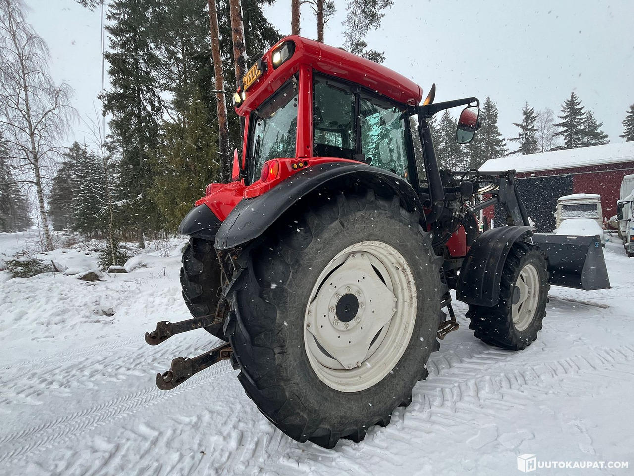 Valtra C130 4x4/242 with front loader, 2005, Forssa - Tractor: foto 3 Valtra C130 4x4/242 with front loader, 2005, Forssa - Tractor: foto 3