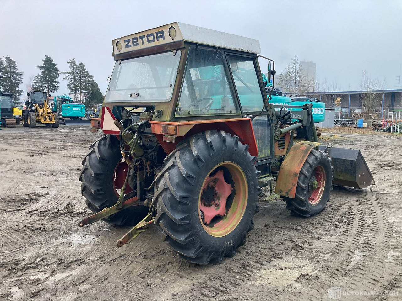 Zetor 7245, Nelivetotraktori, 1985, Marginaaliverollinen, Seinäjoki - Tractor: foto 3 Zetor 7245, Nelivetotraktori, 1985, Marginaaliverollinen, Seinäjoki - Tractor: foto 3