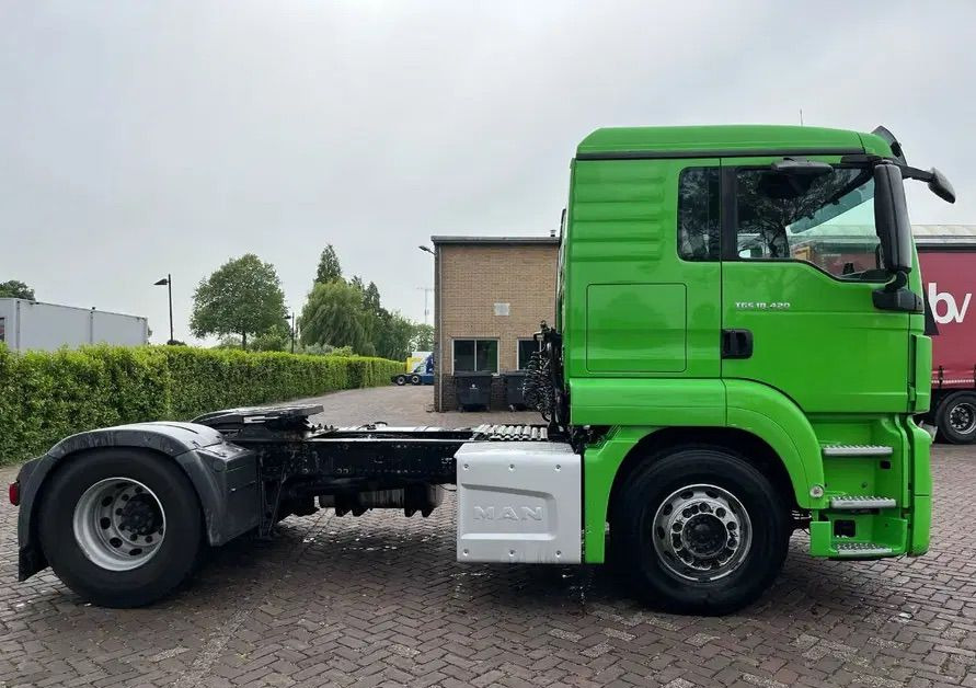 MAN TGS 18.420 NAUKA JAZDY POLIFT ELKA AUTOMAT 4x2 STANDARD 315/70r22.5 SUPER STAN TGX 470 460 420 430 500 510 400 360 410 - Cabeza tractora: foto 5 MAN TGS 18.420 NAUKA JAZDY POLIFT ELKA AUTOMAT 4x2 STANDARD 315/70r22.5 SUPER STAN TGX 470 460 420 430 500 510 400 360 410 - Cabeza tractora: foto 5