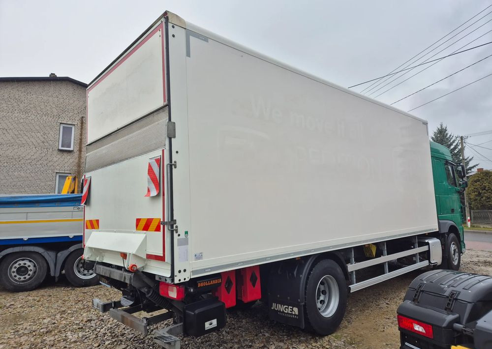 Camión caja cerrada DAF XF ORYGINALNY PRZEBIEG z Niemiec / TANDEM ZESTAW PRZEJAZDOWY Z WINDĄ: foto 10 Camión caja cerrada DAF XF ORYGINALNY PRZEBIEG z Niemiec / TANDEM ZESTAW PRZEJAZDOWY Z WINDĄ: foto 10