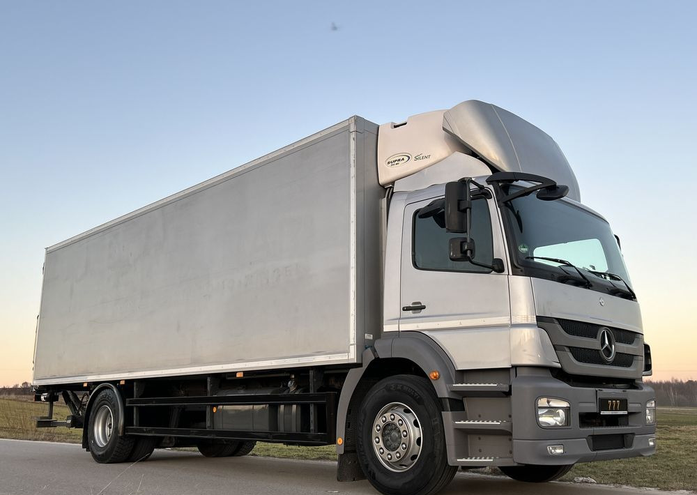 Mercedes-Benz Axor 1824 237000km !! TOP 8m 20 palet / z Niemiec / Euro 5 ! / agregat Carrier Supra 950 - Camión frigorífico: foto 1 Mercedes-Benz Axor 1824 237000km !! TOP 8m 20 palet / z Niemiec / Euro 5 ! / agregat Carrier Supra 950 - Camión frigorífico: foto 1