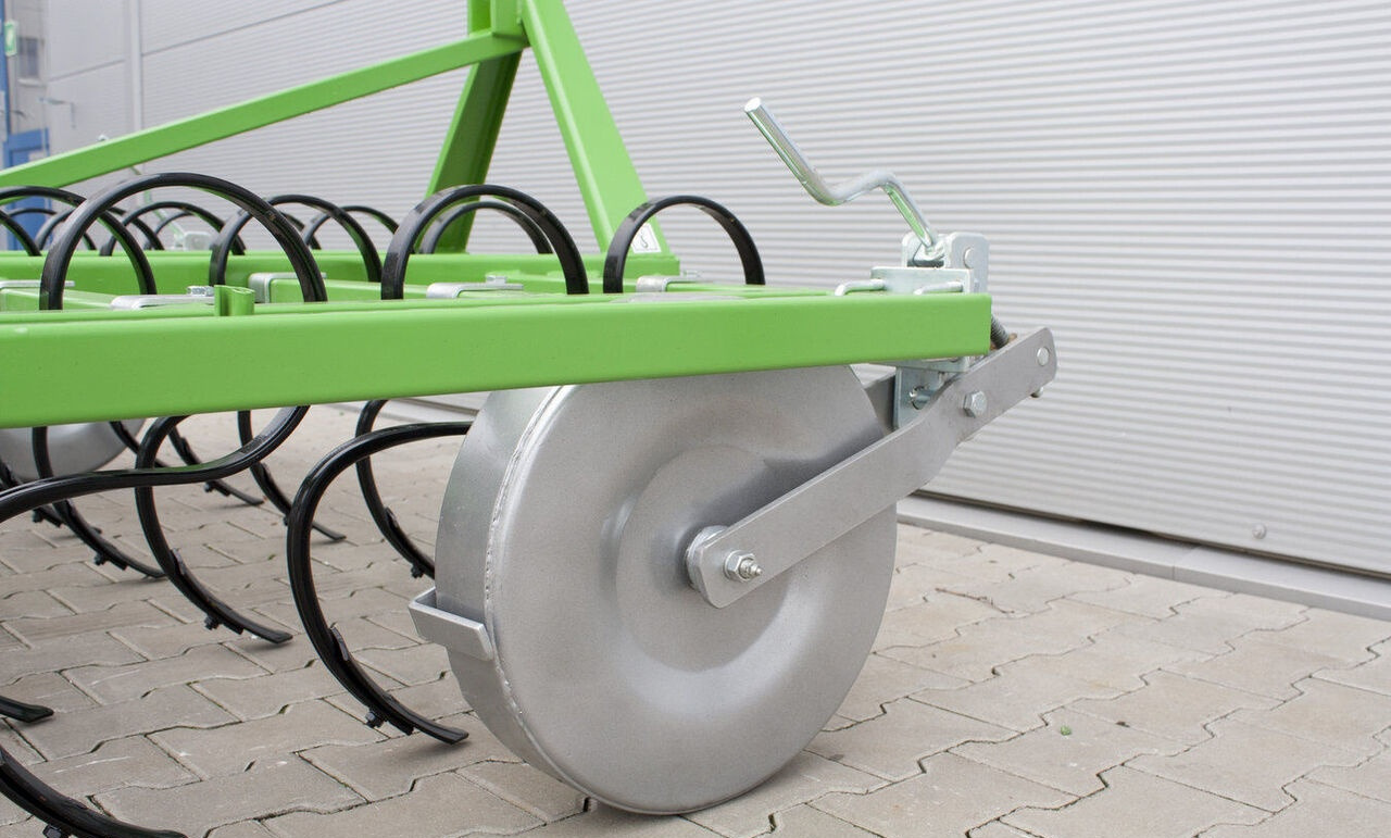 Cultivador nuevo Bomet U724/7: foto 1