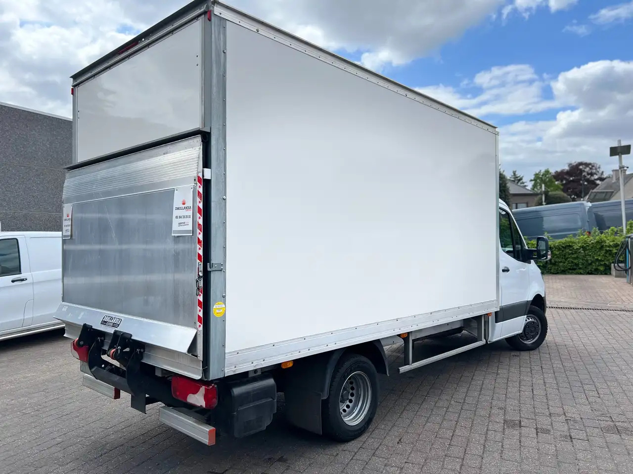 Mercedes-Benz Sprinter 515 KAST+LIFT + SPOILER (36.000ex) 2.300M - Furgoneta caja cerrada: foto 4 Mercedes-Benz Sprinter 515 KAST+LIFT + SPOILER (36.000ex) 2.300M - Furgoneta caja cerrada: foto 4