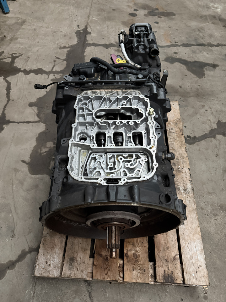 Iveco Hi-Way S-Way - Caja de cambios: foto 3 Iveco Hi-Way S-Way - Caja de cambios: foto 3