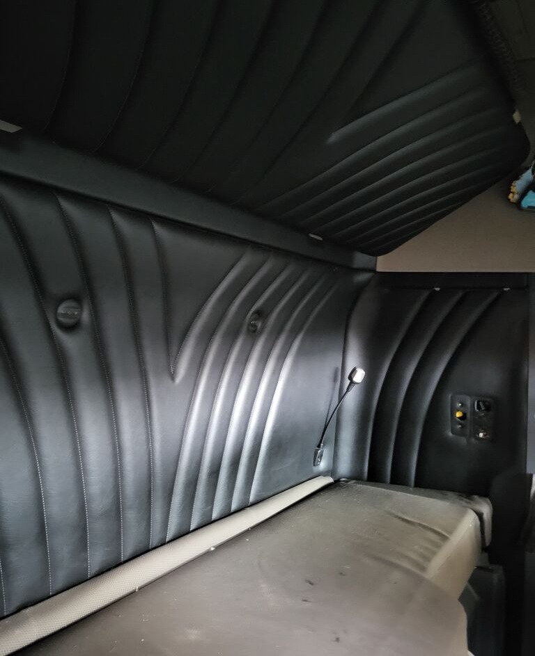 Scania SCANIA R truck - Cabina e interior para Camión: foto 1 Scania SCANIA R truck - Cabina e interior para Camión: foto 1