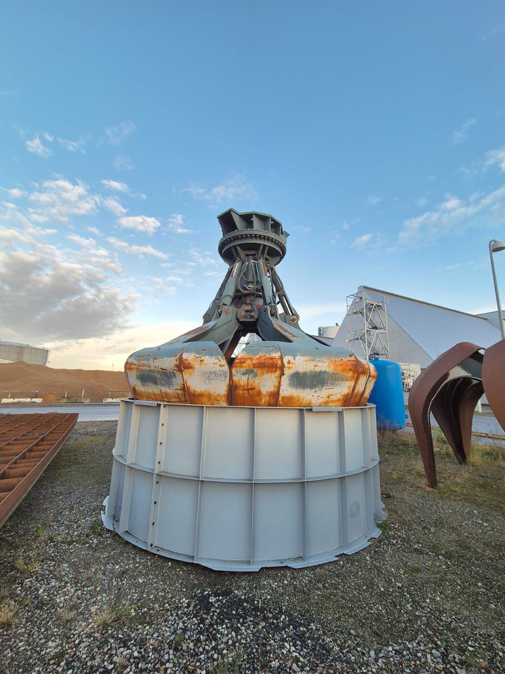 Peiner SMAG HMG.46-S - Pinza de manipulación para Equipo portuario: foto 1 Peiner SMAG HMG.46-S - Pinza de manipulación para Equipo portuario: foto 1