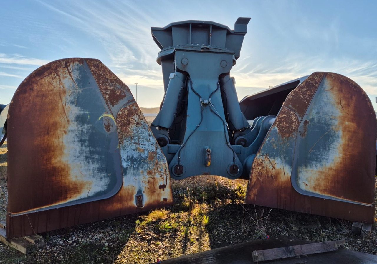 Peiner SMAG HZG.34-S - Cuchara de mordazas para Equipo portuario: foto 1 Peiner SMAG HZG.34-S - Cuchara de mordazas para Equipo portuario: foto 1