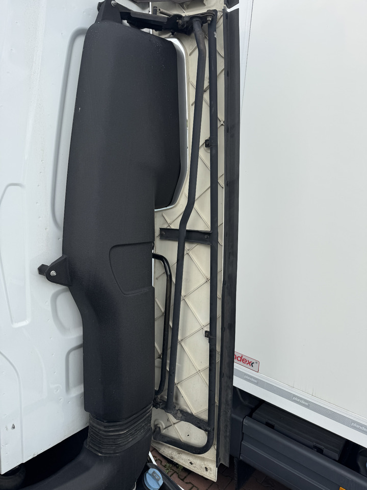 Ford F-Max Cargo - Cabina: foto 3 Ford F-Max Cargo - Cabina: foto 3