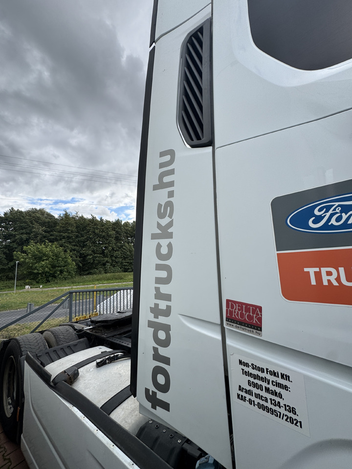 Ford F-Max Cargo - Cabina: foto 1 Ford F-Max Cargo - Cabina: foto 1