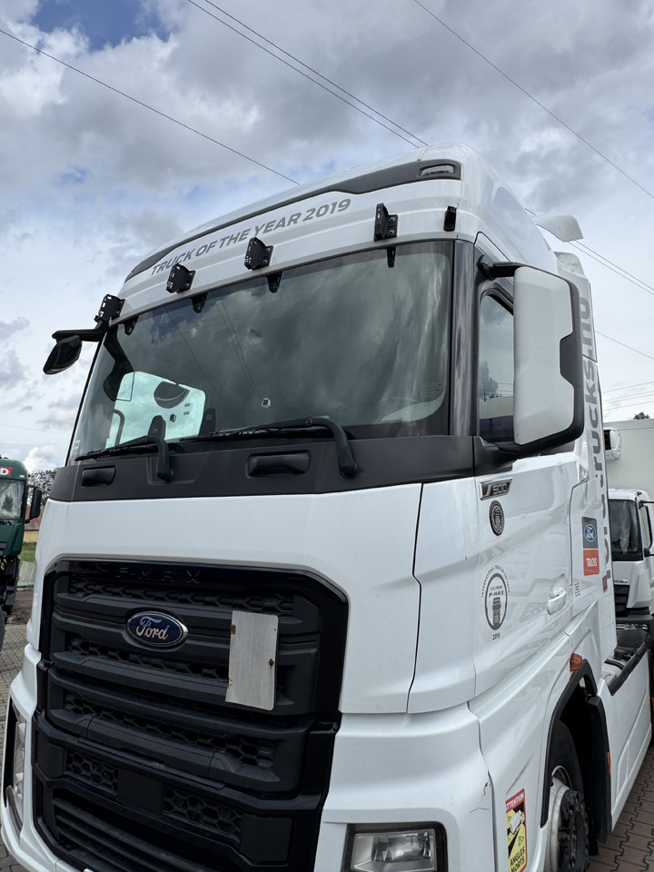 Ford F-Max - Cabina: foto 3 Ford F-Max - Cabina: foto 3