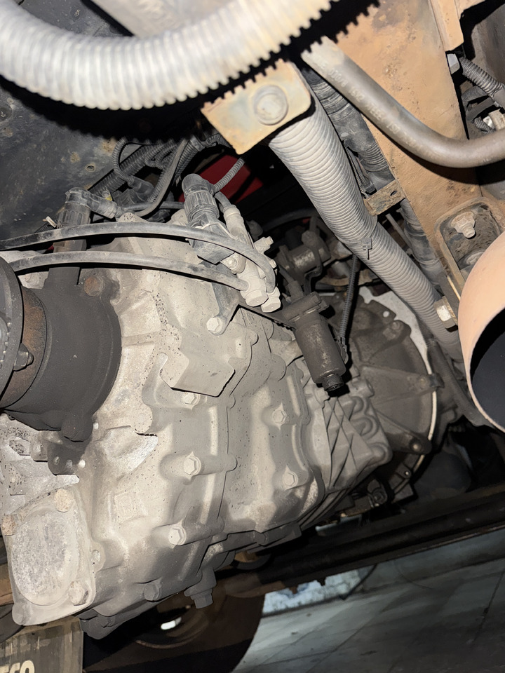 Iveco Eurocargo 9S75 - Caja de cambios: foto 1 Iveco Eurocargo 9S75 - Caja de cambios: foto 1