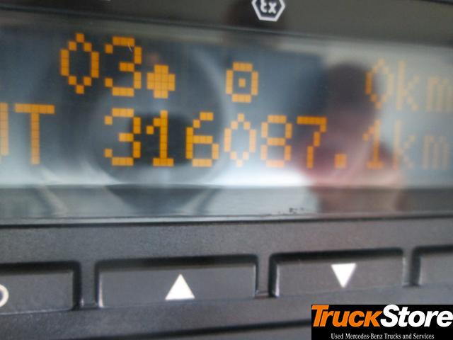 Mercedes-Benz Actros 1845 LS nRL - Cabeza tractora: foto 5 Mercedes-Benz Actros 1845 LS nRL - Cabeza tractora: foto 5