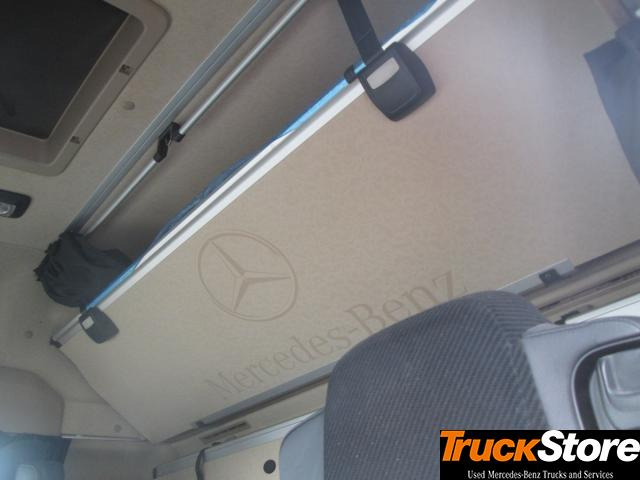 Cabeza tractora Mercedes-Benz Actros 1845 LS nRL: foto 8