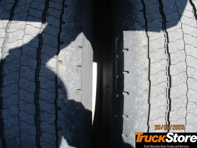Mercedes-Benz Actros 1845 LS nRL - Cabeza tractora: foto 5 Mercedes-Benz Actros 1845 LS nRL - Cabeza tractora: foto 5