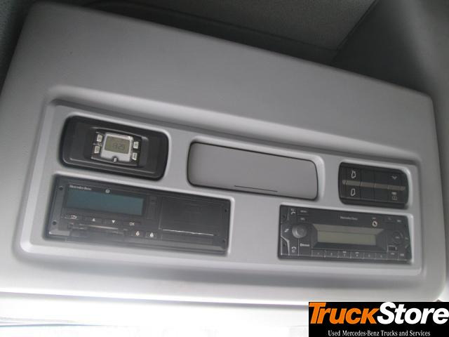 Mercedes-Benz Atego 1227 L - Camión caja cerrada: foto 5 Mercedes-Benz Atego 1227 L - Camión caja cerrada: foto 5