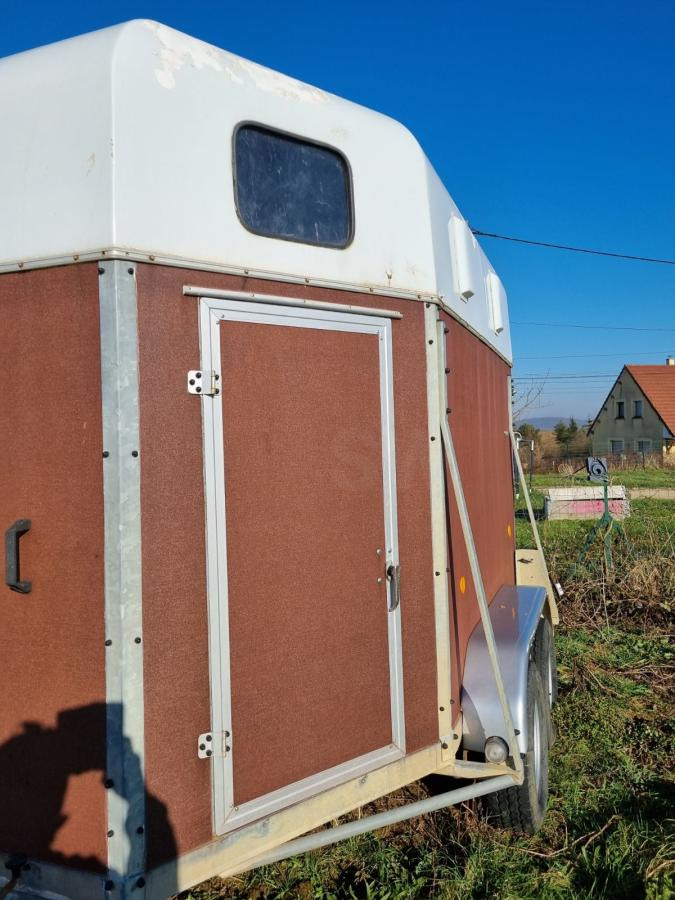 Vanisere - Remolque para caballos: foto 2 Vanisere - Remolque para caballos: foto 2