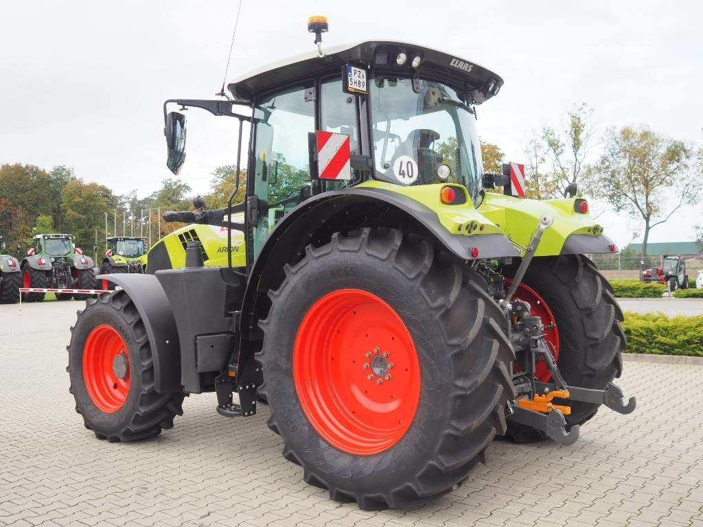 Claas Arion 610 CIS - Tractor: foto 2 Claas Arion 610 CIS - Tractor: foto 2