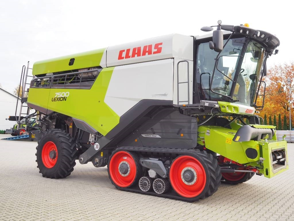 Claas Lexion 7500TT GPS + V930 - Cosechadora de granos: foto 4 Claas Lexion 7500TT GPS + V930 - Cosechadora de granos: foto 4