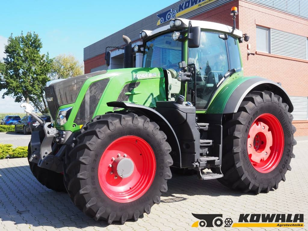 Fendt 828 Vario S4 ProfiPlus, GPS - Tractor: foto 1 Fendt 828 Vario S4 ProfiPlus, GPS - Tractor: foto 1