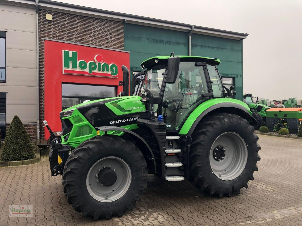 Deutz-Fahr Deutz 6160.4 TTV - Tractor: foto 1 Deutz-Fahr Deutz 6160.4 TTV - Tractor: foto 1