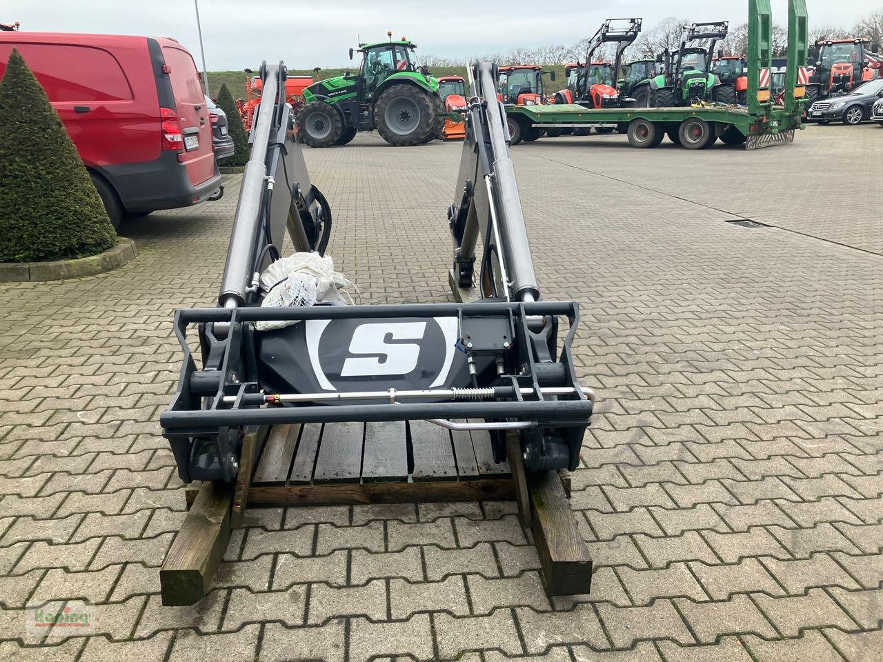 Stoll FZ 41-25 - Cargador frontal para tractor: foto 4 Stoll FZ 41-25 - Cargador frontal para tractor: foto 4