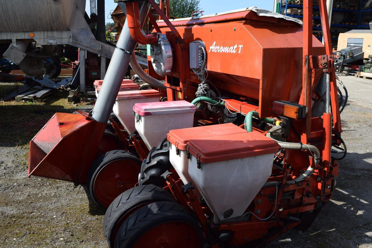 Becker AEROMAT T6Z - Sembradora de precisión: foto 2 Becker AEROMAT T6Z - Sembradora de precisión: foto 2