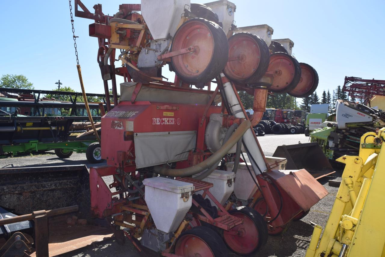 Becker P8Z - Sembradora de precisión: foto 1 Becker P8Z - Sembradora de precisión: foto 1