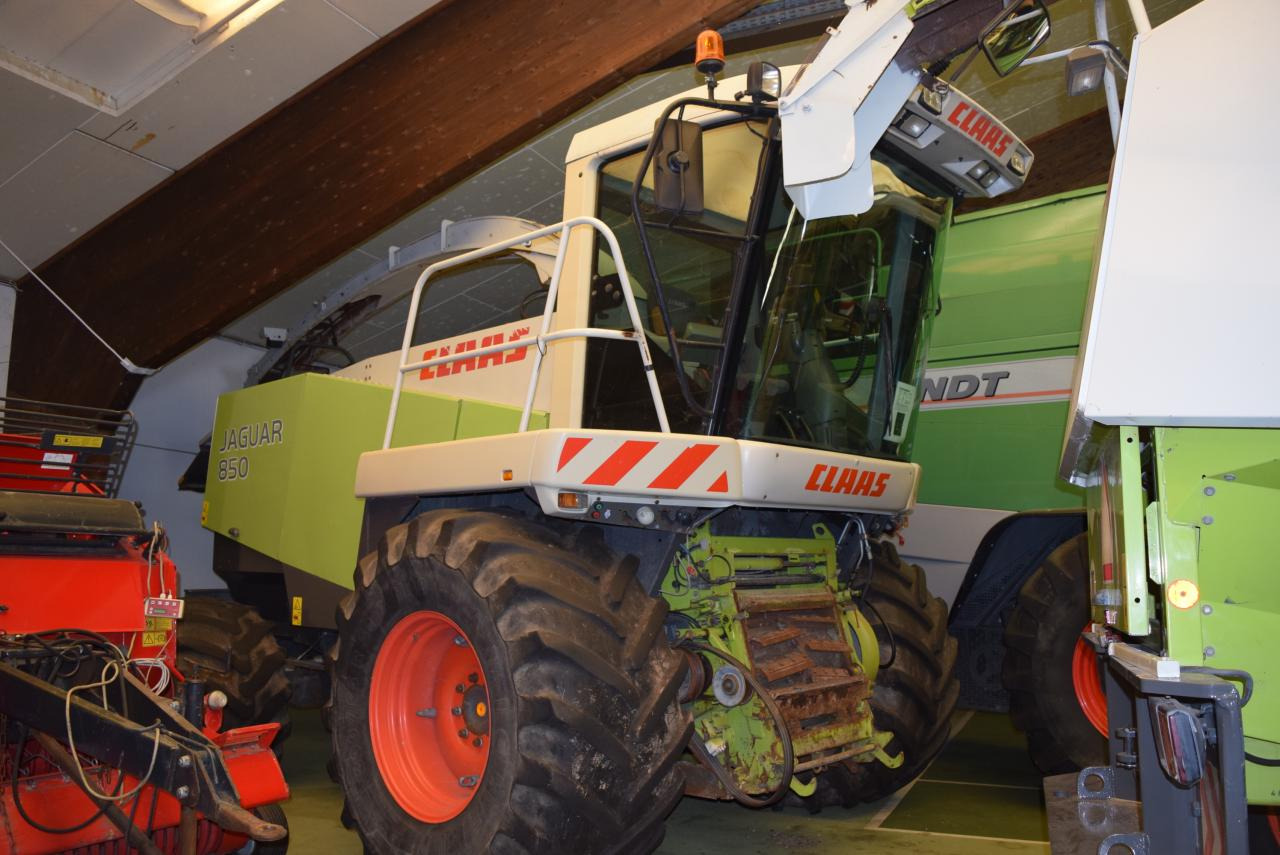CLAAS Jaguar 850 - Cosechadora de forraje: foto 4 CLAAS Jaguar 850 - Cosechadora de forraje: foto 4
