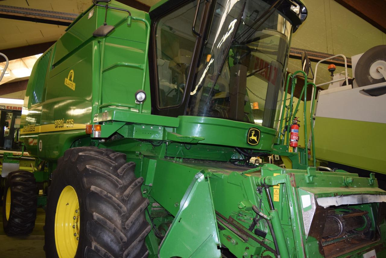John Deere 9780 i CTS Hillmaster - Cosechadora de granos: foto 1 John Deere 9780 i CTS Hillmaster - Cosechadora de granos: foto 1