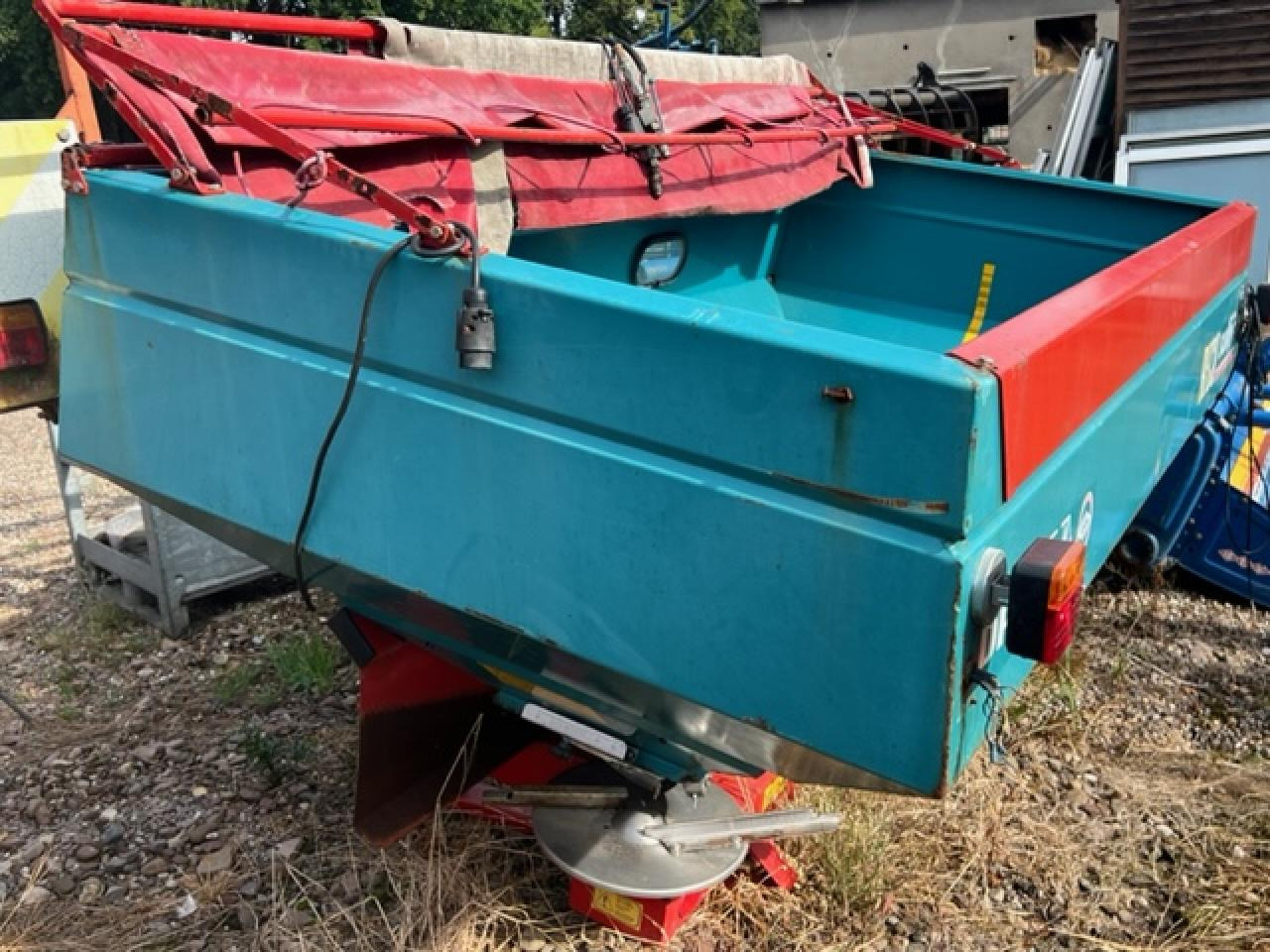 Sulky Burel DPX 2004 - Esparcidor de fertilizantes: foto 3 Sulky Burel DPX 2004 - Esparcidor de fertilizantes: foto 3