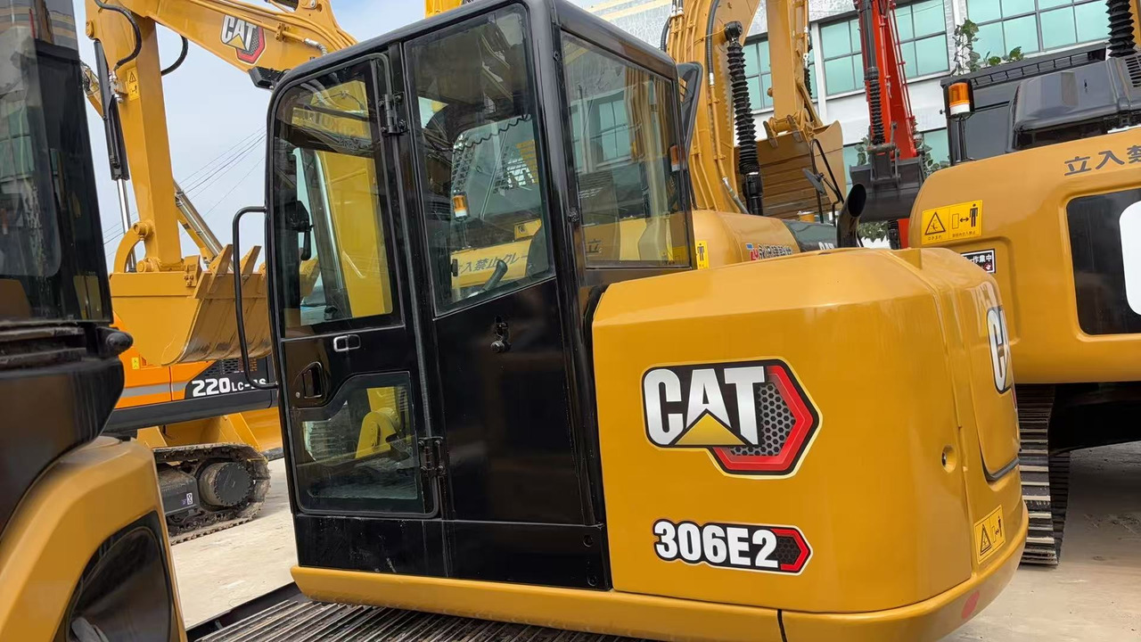 CATERPILLAR 306E2 - Miniexcavadora: foto 1 CATERPILLAR 306E2 - Miniexcavadora: foto 1