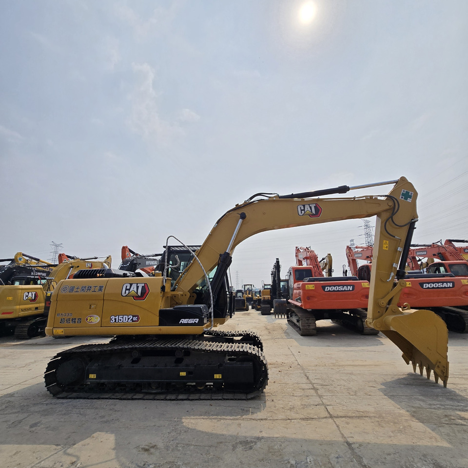CATERPILLAR 315D2GC - Excavadora de cadenas: foto 1 CATERPILLAR 315D2GC - Excavadora de cadenas: foto 1