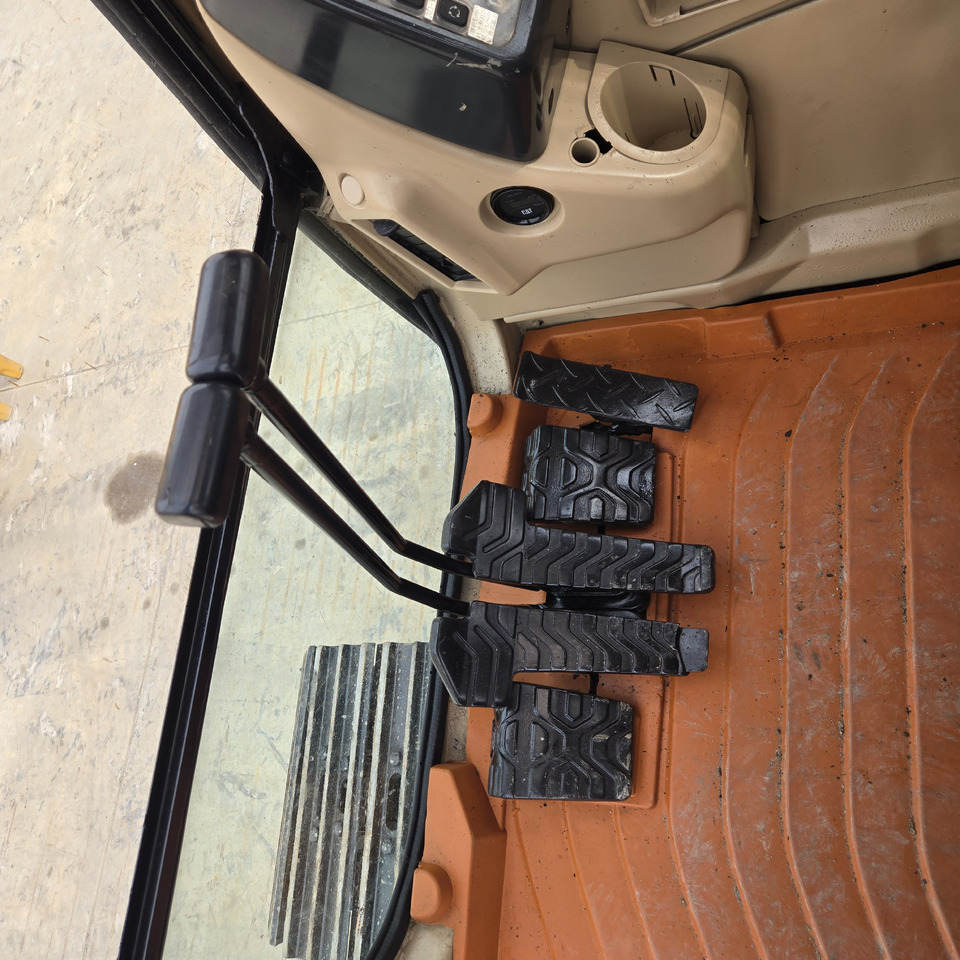 Excavadora de cadenas CATERPILLAR 320BL: foto 11 Excavadora de cadenas CATERPILLAR 320BL: foto 11