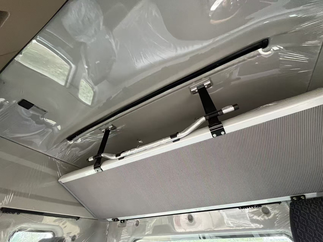 SINOTRUK HOHAN tractor - Cabeza tractora: foto 5 SINOTRUK HOHAN tractor - Cabeza tractora: foto 5