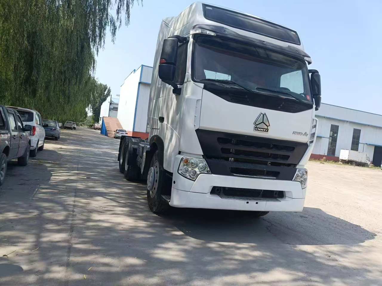SINOTRUK HOWO A7 - Cabeza tractora: foto 5 SINOTRUK HOWO A7 - Cabeza tractora: foto 5