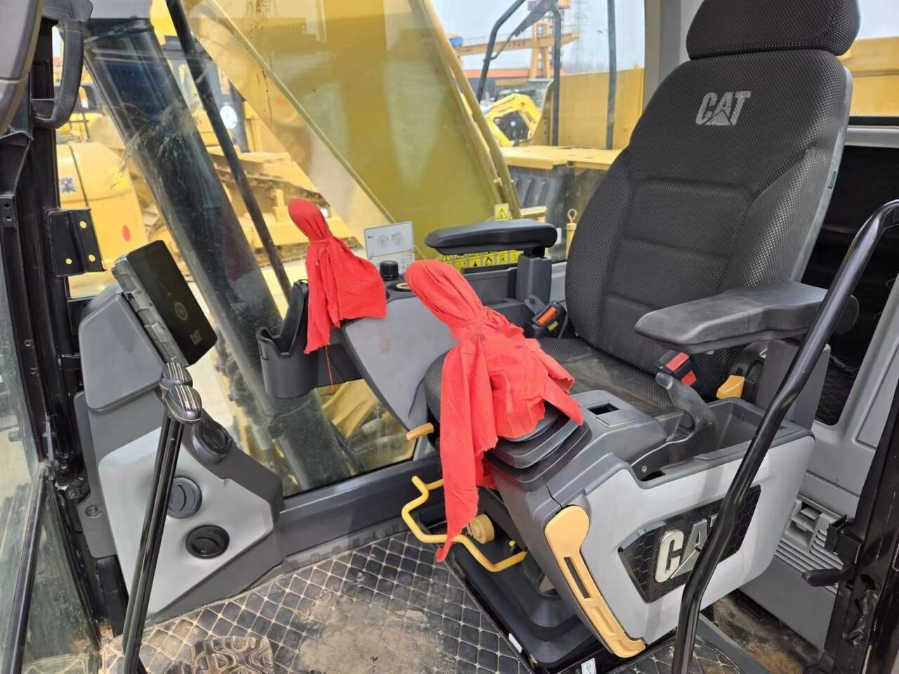 Caterpillar 320GC - Excavadora de cadenas: foto 5 Caterpillar 320GC - Excavadora de cadenas: foto 5