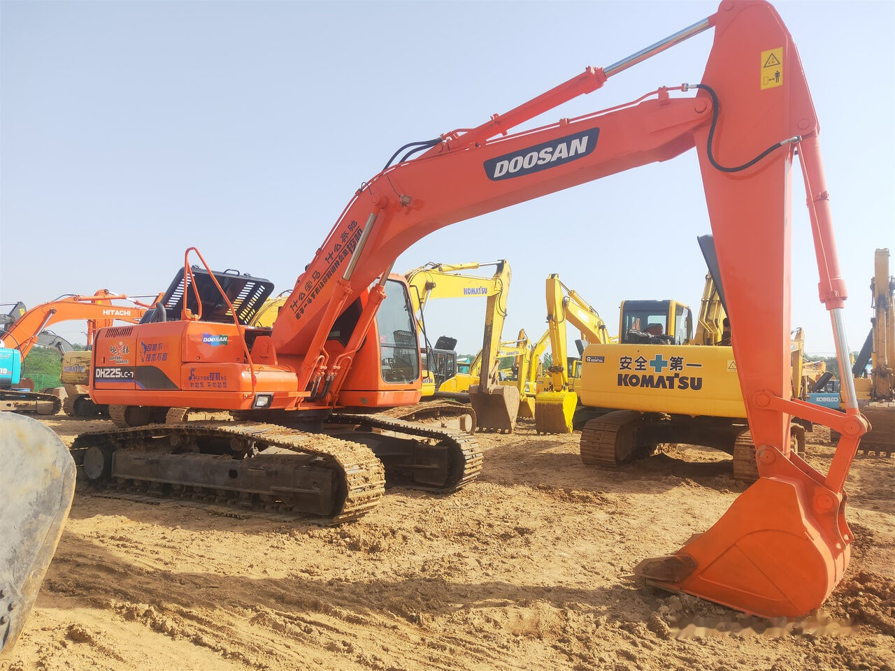 Doosan DH225LC-7 - Excavadora de cadenas: foto 5 Doosan DH225LC-7 - Excavadora de cadenas: foto 5