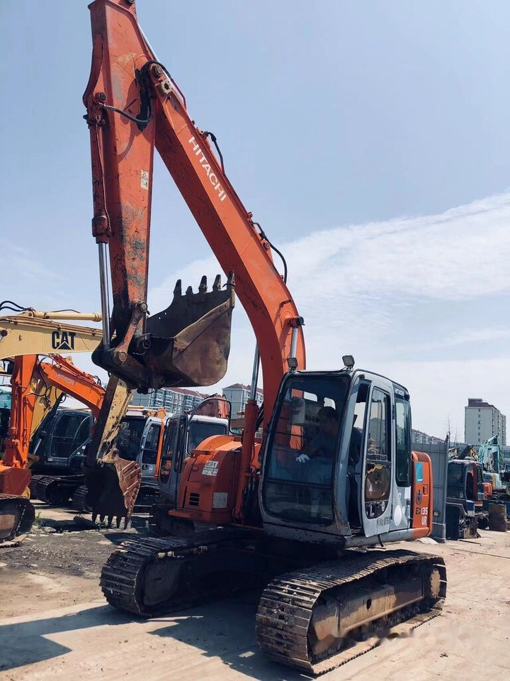 Hitachi EX135 - Excavadora de cadenas: foto 4 Hitachi EX135 - Excavadora de cadenas: foto 4