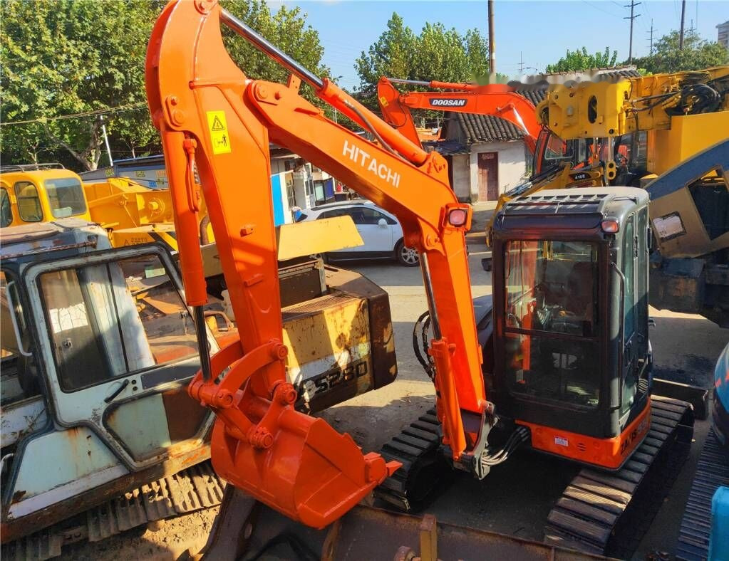 Hitachi ZX55UR - Miniexcavadora: foto 3 Hitachi ZX55UR - Miniexcavadora: foto 3