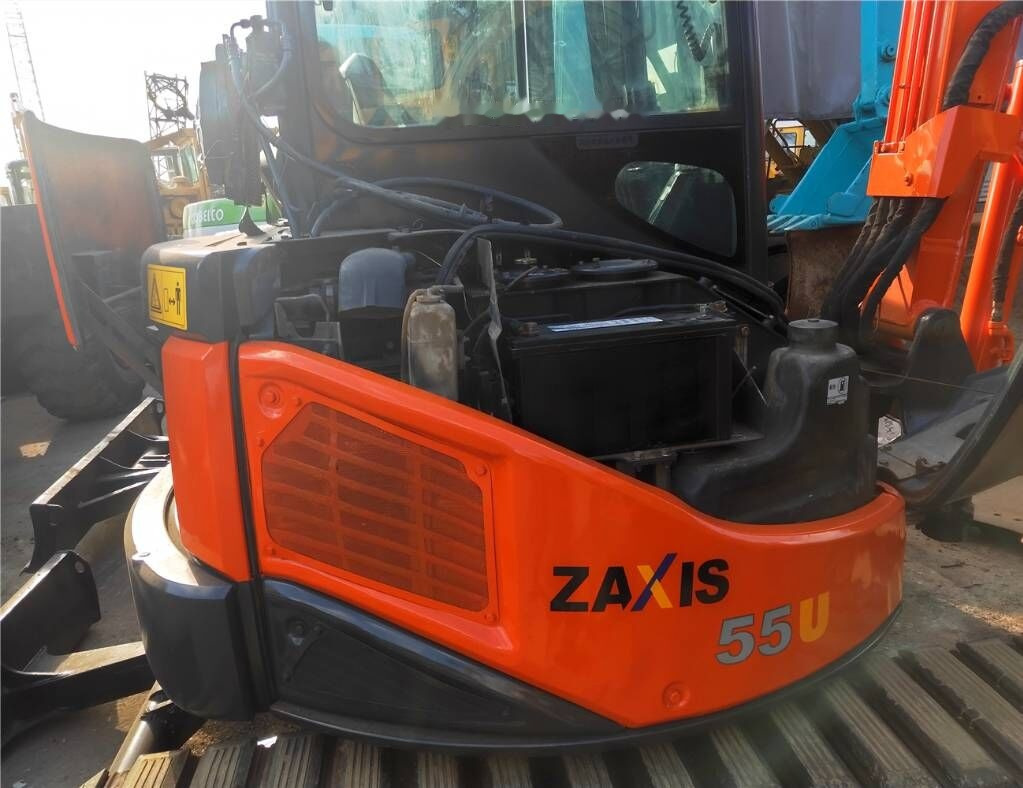 Hitachi ZX55UR - Miniexcavadora: foto 2 Hitachi ZX55UR - Miniexcavadora: foto 2