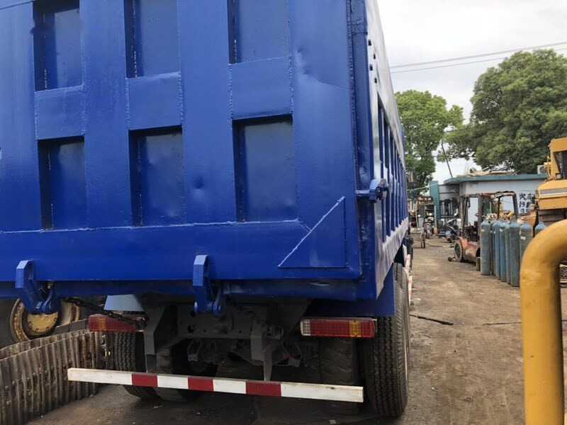 Howo 375 - Camión volquete: foto 5 Howo 375 - Camión volquete: foto 5