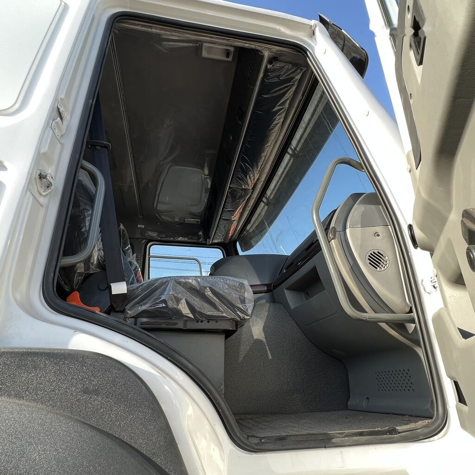 Camión caja abierta Howo 6*4 flatbed truck: foto 10 Camión caja abierta Howo 6*4 flatbed truck: foto 10