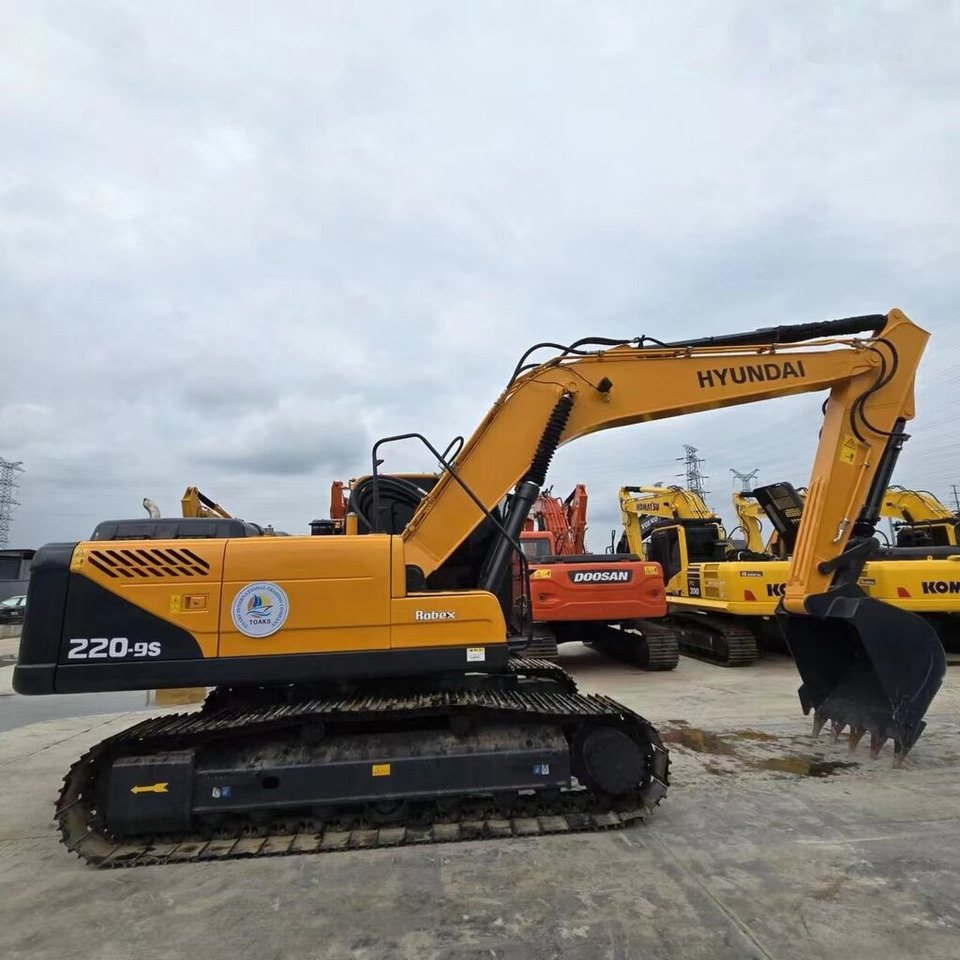 Hyundai R220LC-9s - Excavadora de cadenas: foto 2 Hyundai R220LC-9s - Excavadora de cadenas: foto 2