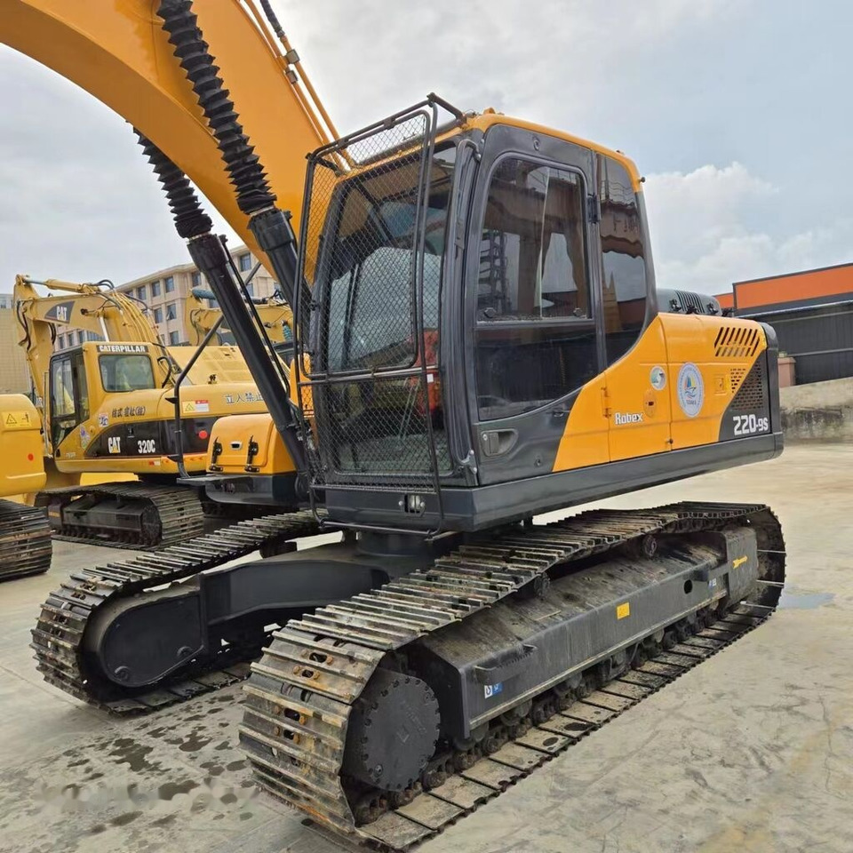Hyundai R220LC-9s - Excavadora de cadenas: foto 5 Hyundai R220LC-9s - Excavadora de cadenas: foto 5